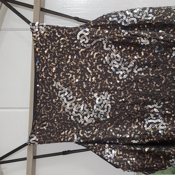 City Triangle Womens/Juniors Formal Dress Prom Gray Silver/Gold Sequins Sz 5 EUC - Picture 2 of 10